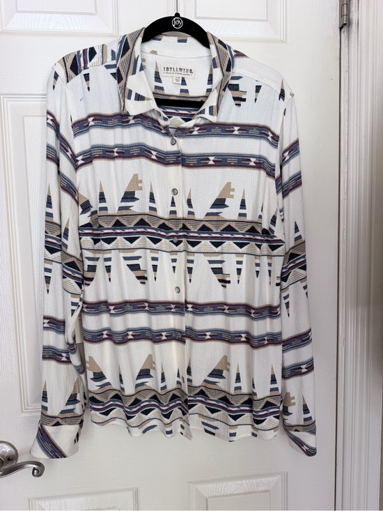 Idyllwind Tops - Idyllwind Womens White Aztec-Pattern Lightweight Shirt